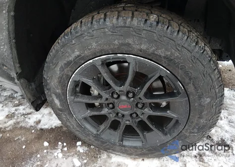 2024 Toyota Tundra 1794 Edition z USA, uszkodzony, nr VIN 5TFMA5DB3RX222995